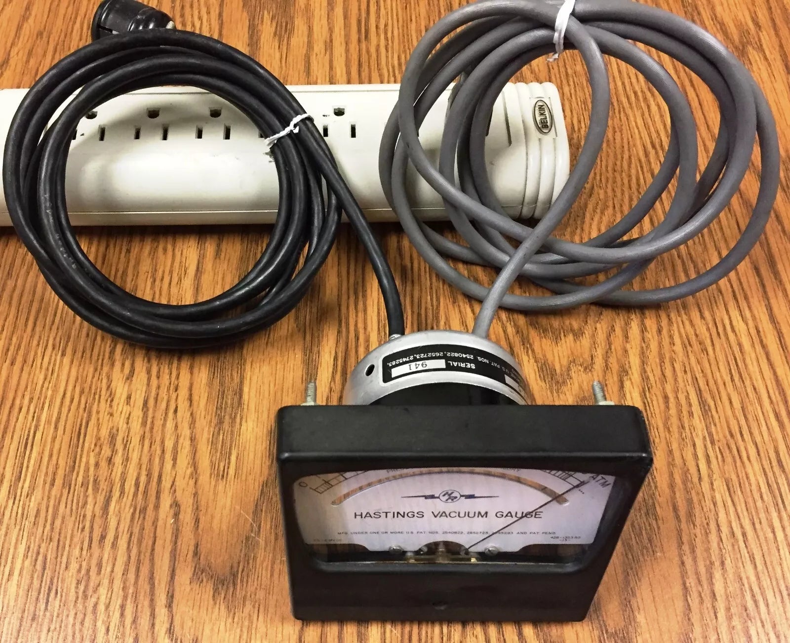 Teledyne Hastings VT-5 Analog Vacuum Gauge Controller with 8' Power & Gauge Cables