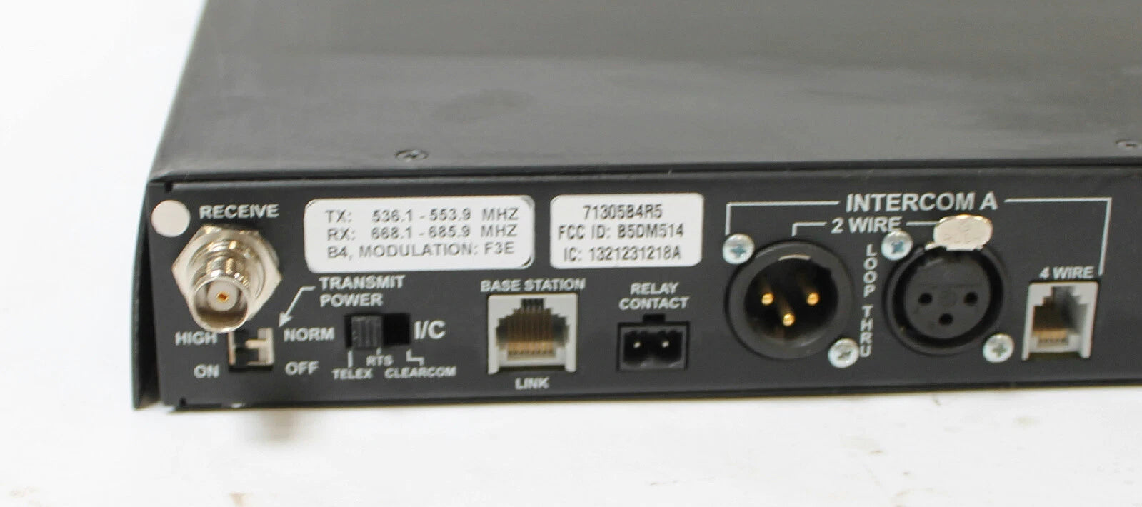 TELEX RadioCom BTR-800 536.1-553.9 / 668.1-685.9 MHz B4 Wireless Intercom Base