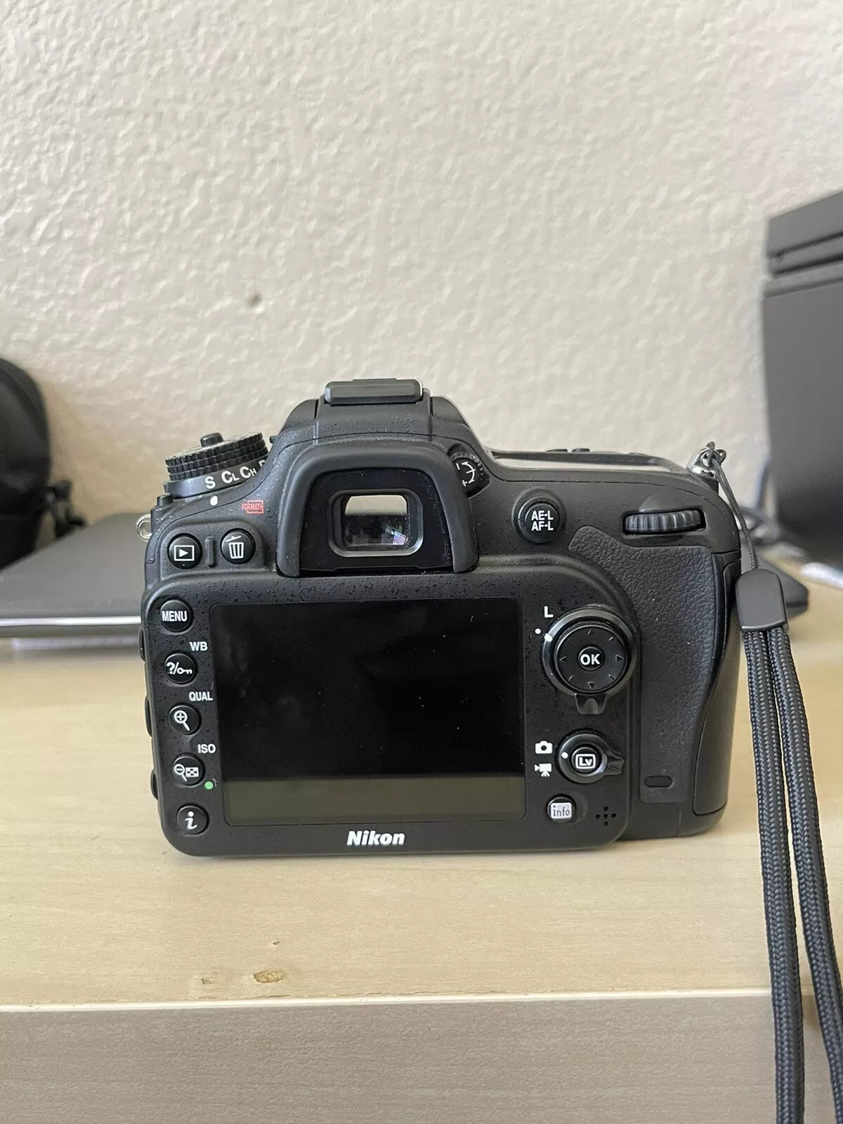 Nikon D7100 24.1 MP Digital SLR Camera Pre-owned