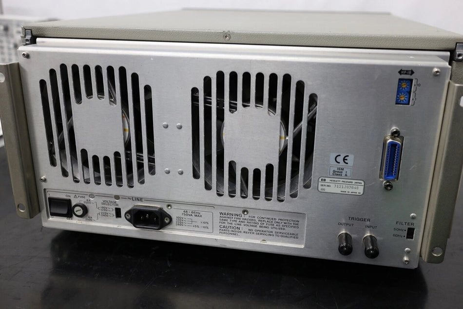 HP 4142B Modular DC Source with High Precision and Versatile Output