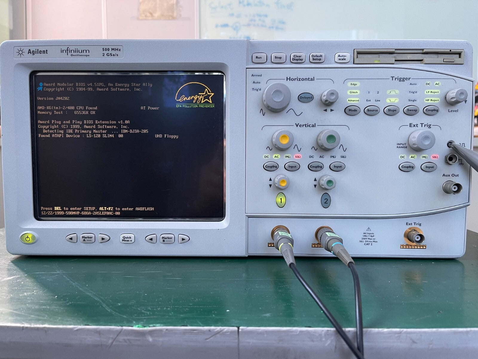 Agilent 54820A Infiniium Oscilloscope 500MHz , 2GSa/s _0108 - XG eqpt