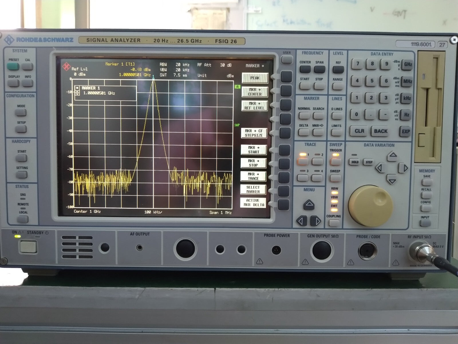 Rohde &amp; Schwarz FSIQ26 Signal Analyzer 20Hz - 26.5GHz _837991/006