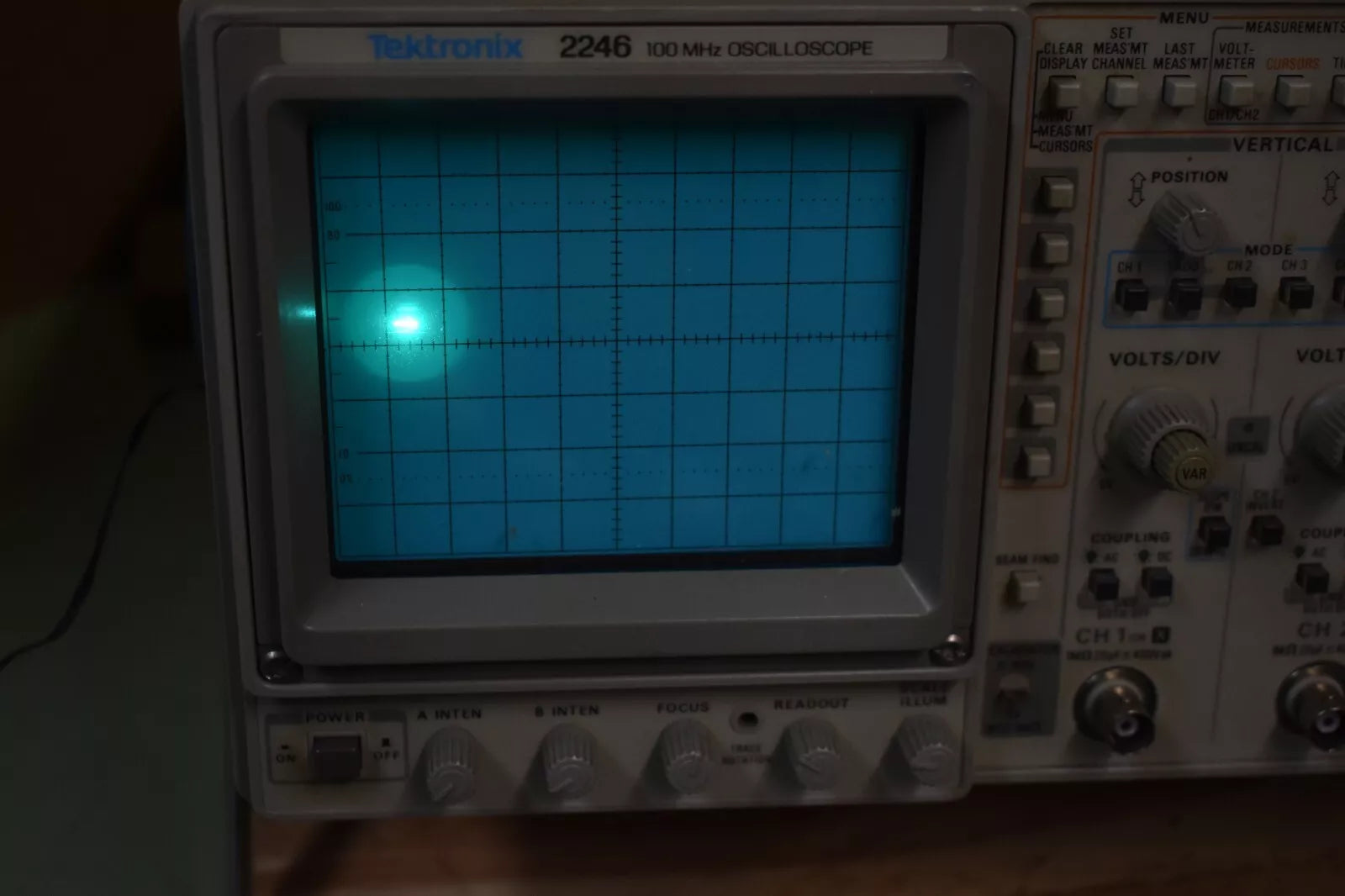 Anainstr Portable Digital Multimeter with Capacitance and Temperature Measurement