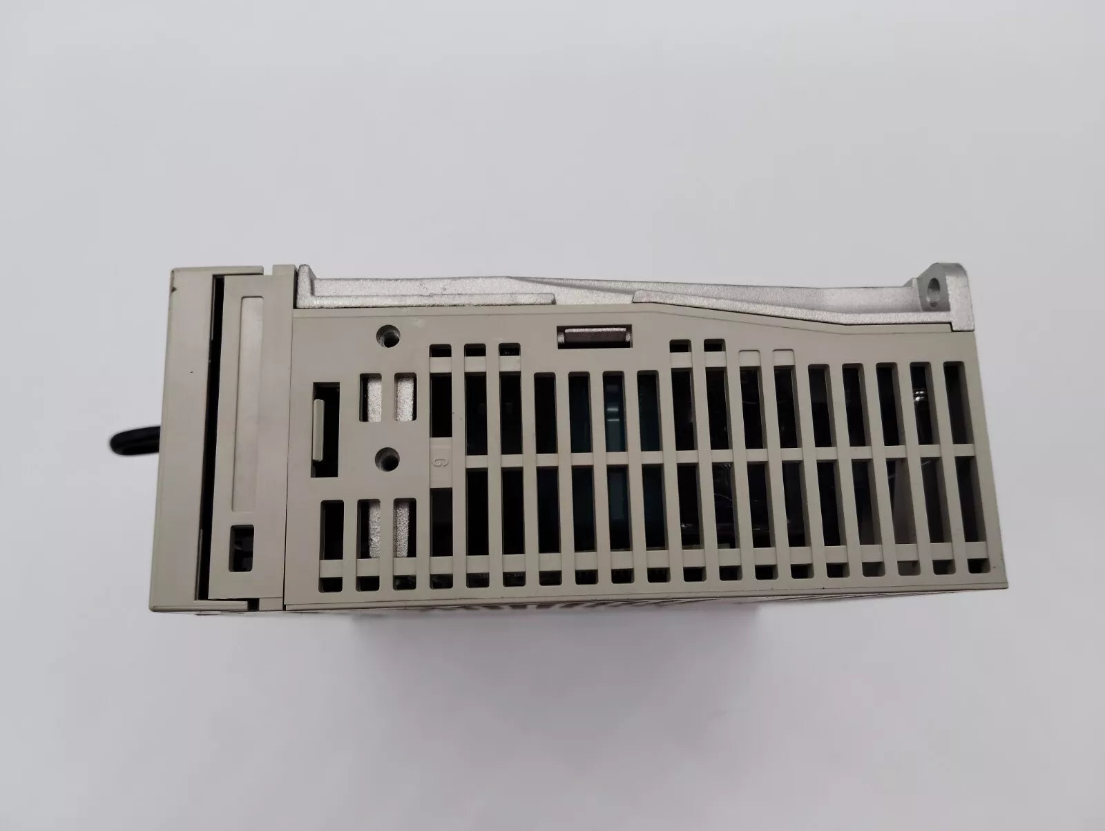 Yaskawa SGDM-01ADA Servo Drive 0.10 KW 200-240V AC Servo