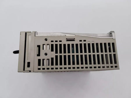 Yaskawa SGDM-01ADA Servo Drive 0.10 KW 200-240V AC Servo