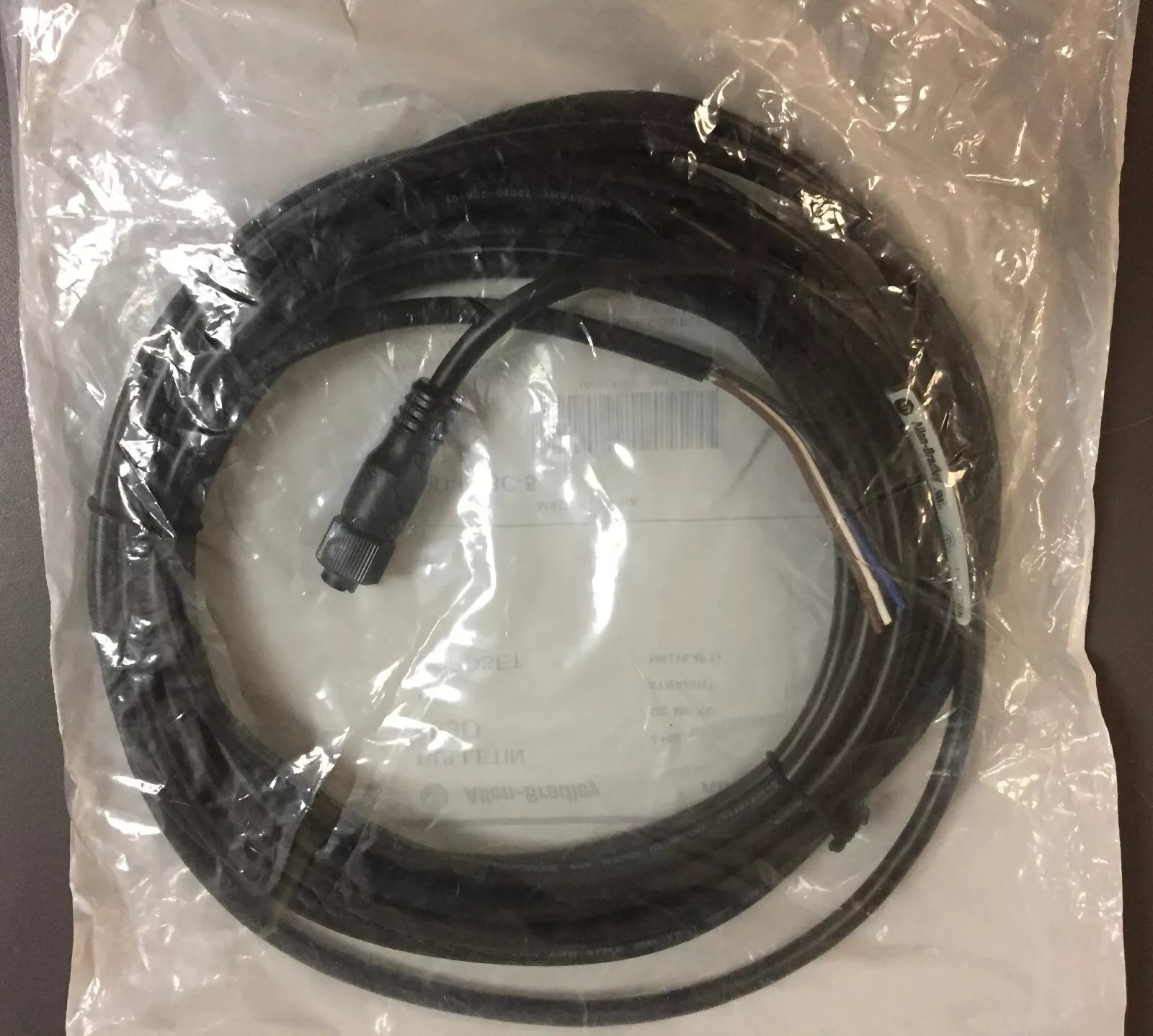 Allen Bradley 889D-F4BC-5 QD Cordset, DC Micro, Straight 5 Meters