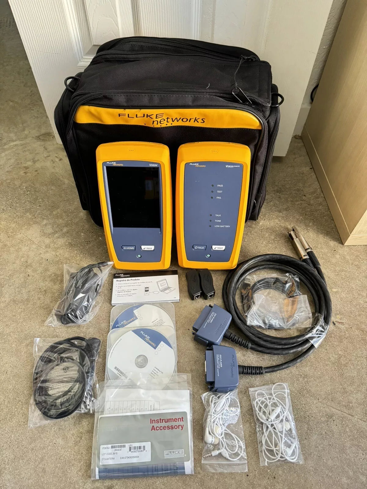 Fluke Networks DSX-5000 Versiv Cat6 LAN Cable Certifier Tester (CAL 2023-2024)
