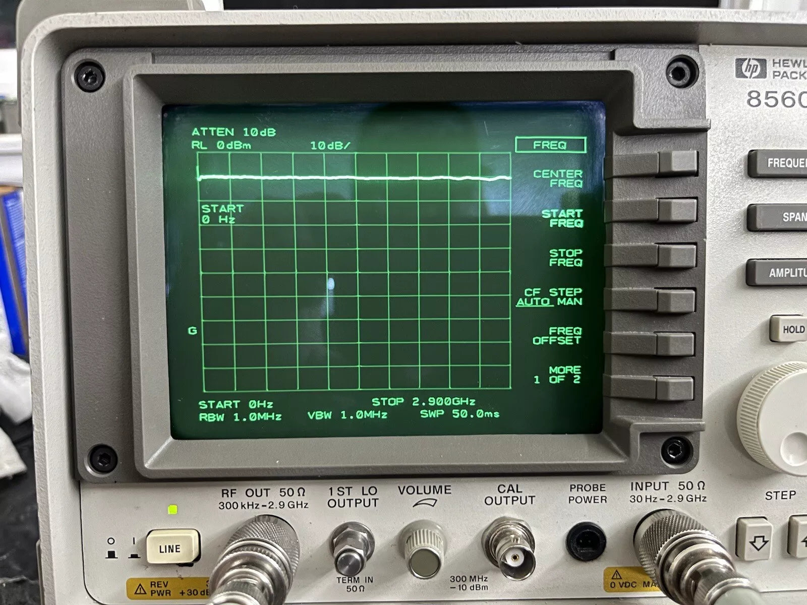 8560E Spectrum Analyzer with Tracking Generator 002 CALD w/ Cert