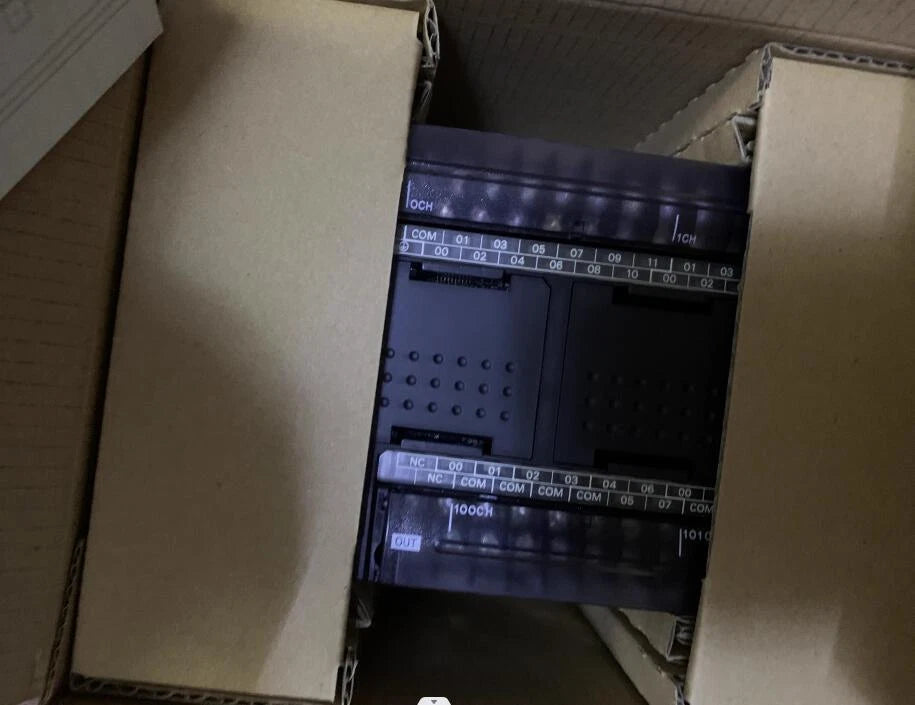 Omron CP1L-M40DT-D PLC Controller