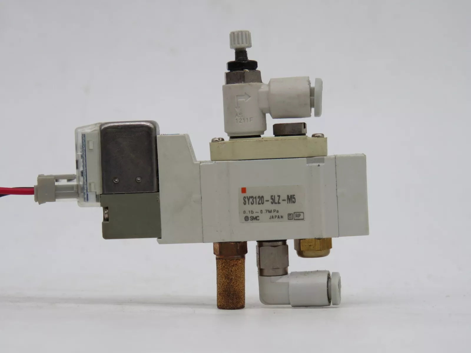 SMC SY3120-5LZ-M5 Solenoid Valve 5 Port Body Ported Single Unit 24VDC