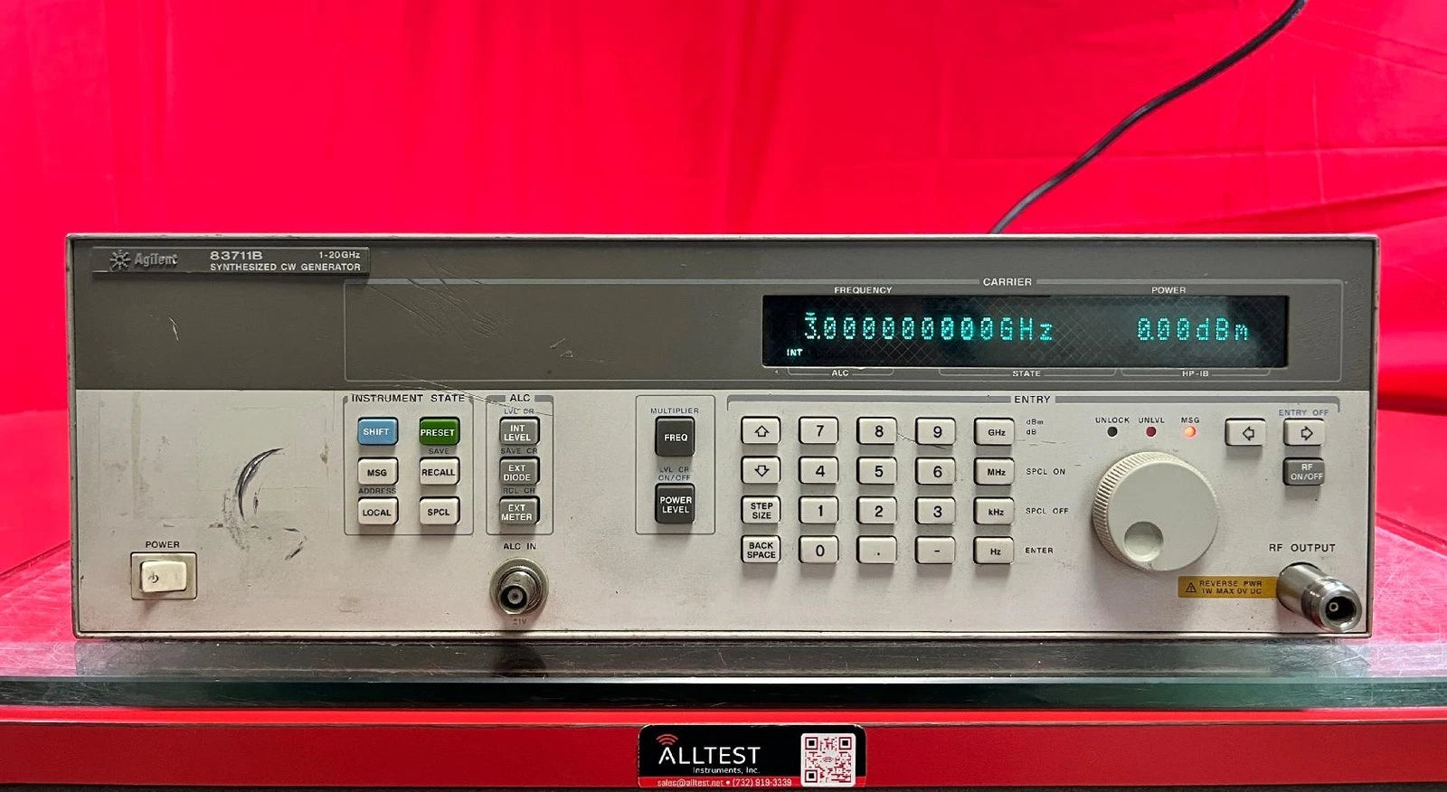 Agilent Keysight 83711B Synthesized CW Generator 1-20GHz Opt 1E5 SN US37100116
