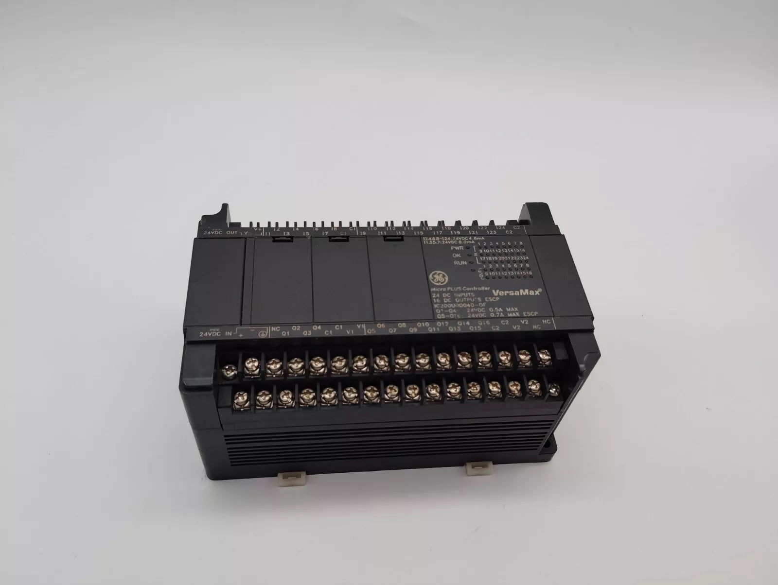 GE FANUC VersaMax IC200UDD040-DF Micro Plus Controller 40 Point PLC