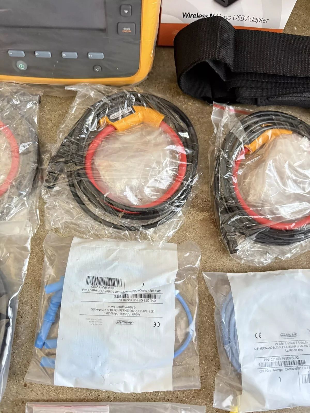 Fluke 1738 Power Logger Kit 3 Phase with Accessories Calibrated 2024