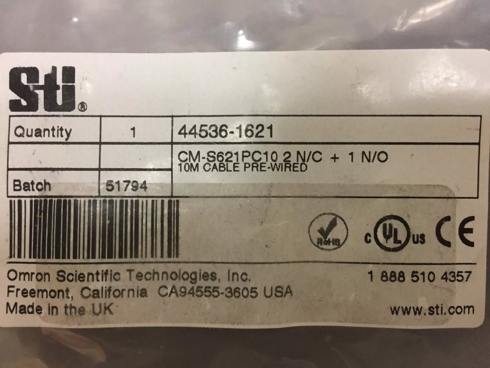 STI 44536-1621 with Both CM-S621PC10 2 N/C + 1 N/O 32ft Cable Pre-wired