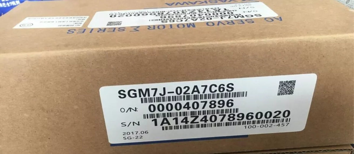 YASKAWA SGM7J-02A7C6S Servo Motor in Box