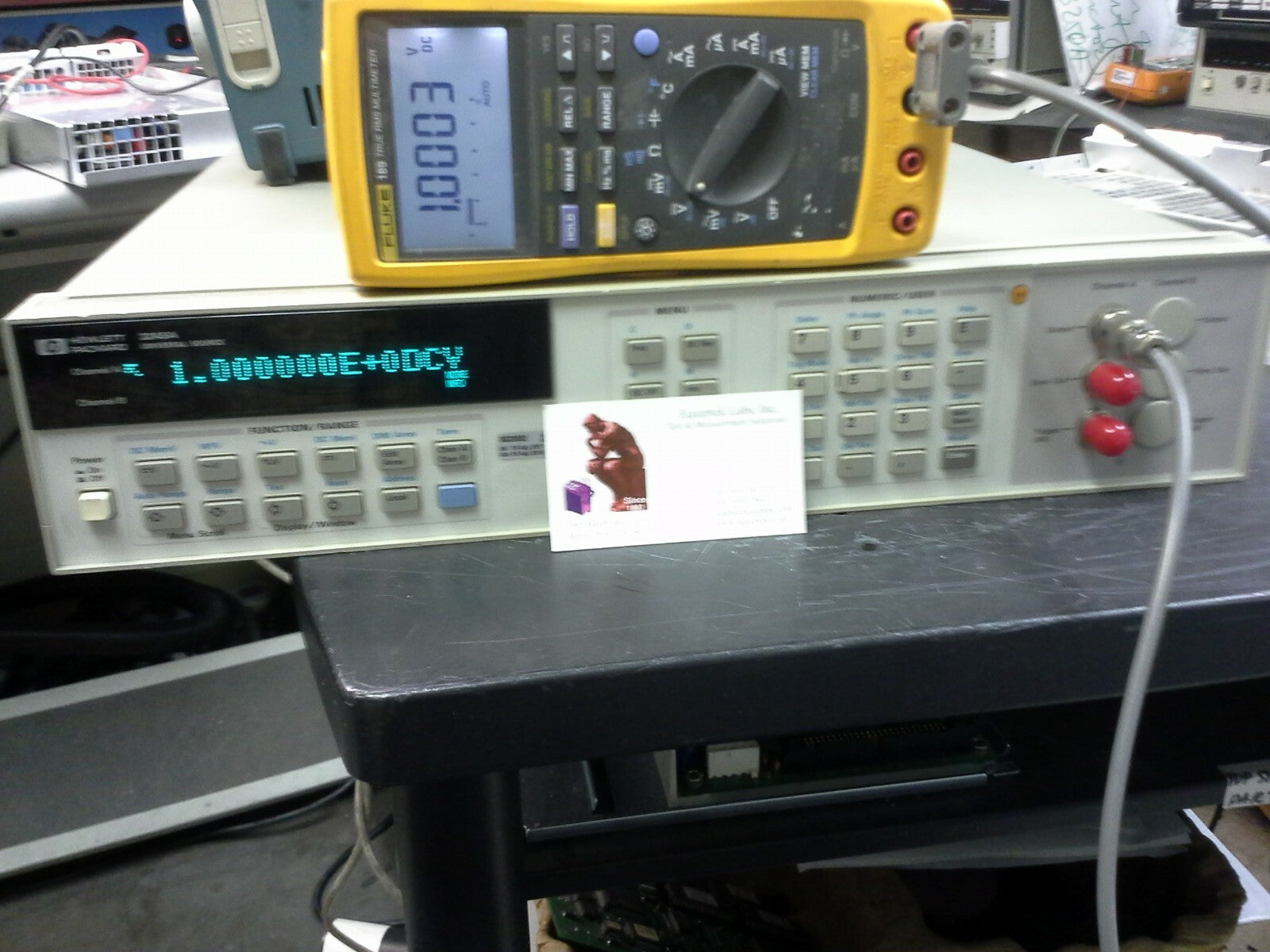 3245A High Resolution Signal Source by Agilent