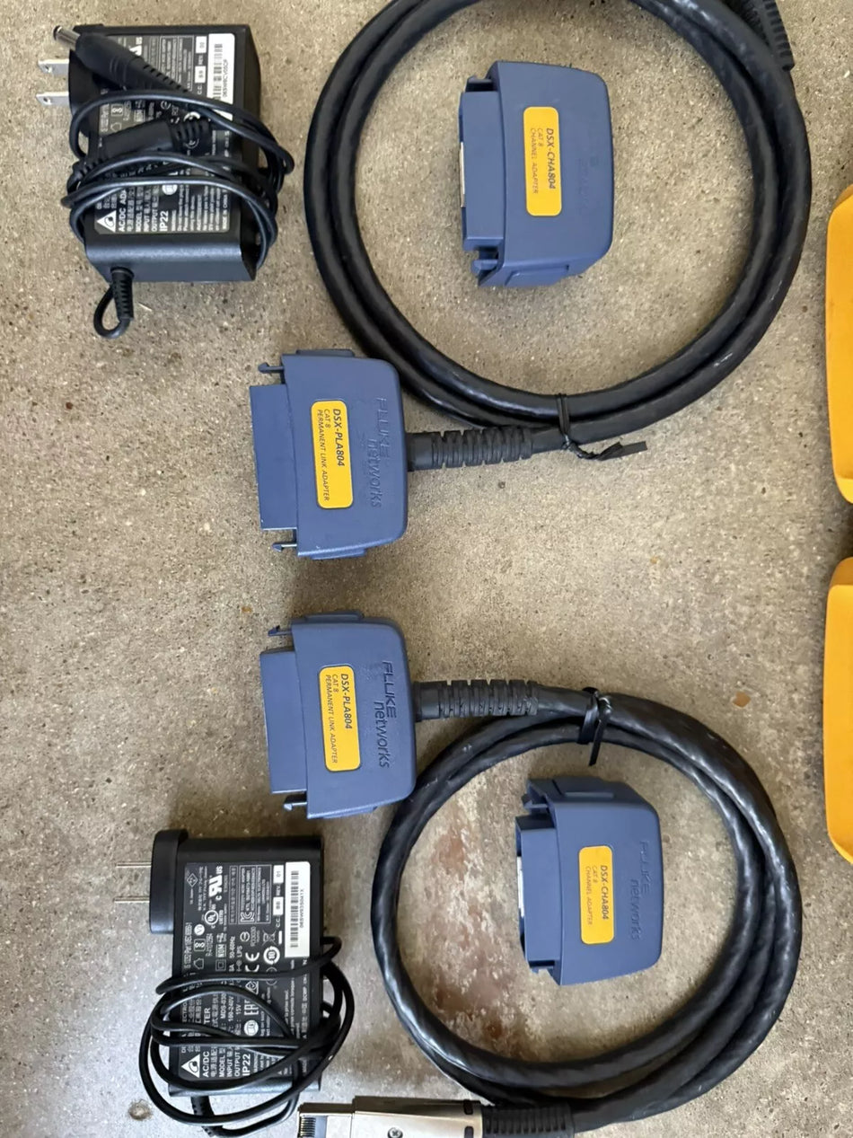 Fluke Networks DSX-8000 Cable Certifier Tester Kit (Calibrated 2023-2024)