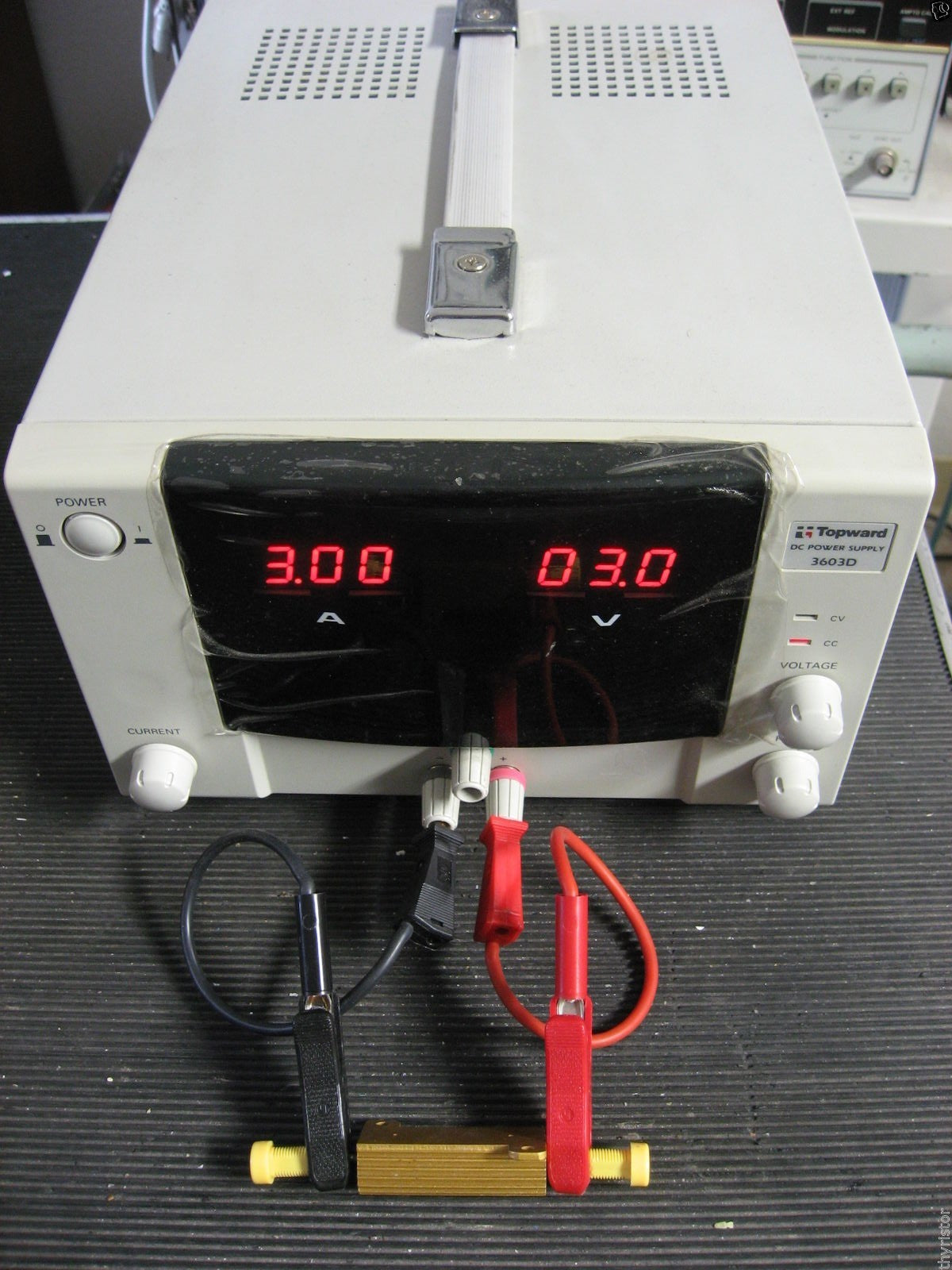 Lab Power Supply 0-30V 0-3A by Topward
