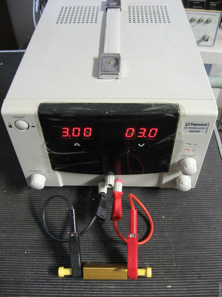 Lab Power Supply 0-30V 0-3A by Topward