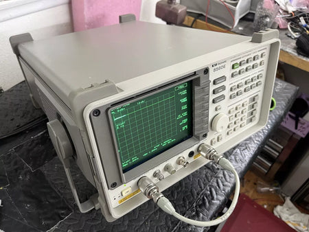 8560E Spectrum Analyzer with Tracking Generator 002 CALD w/ Cert