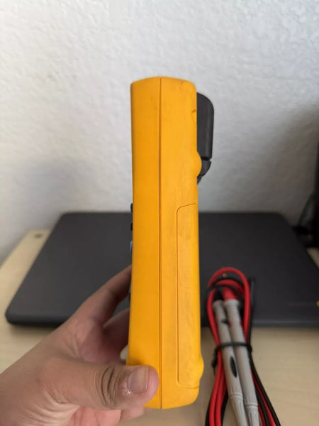 FLUKE 789 Process Meter with Leads