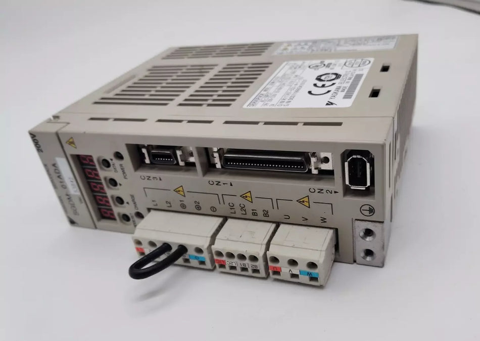 Yaskawa SGDM-01ADA Servo Drive 0.10 KW 200-240V AC Servo