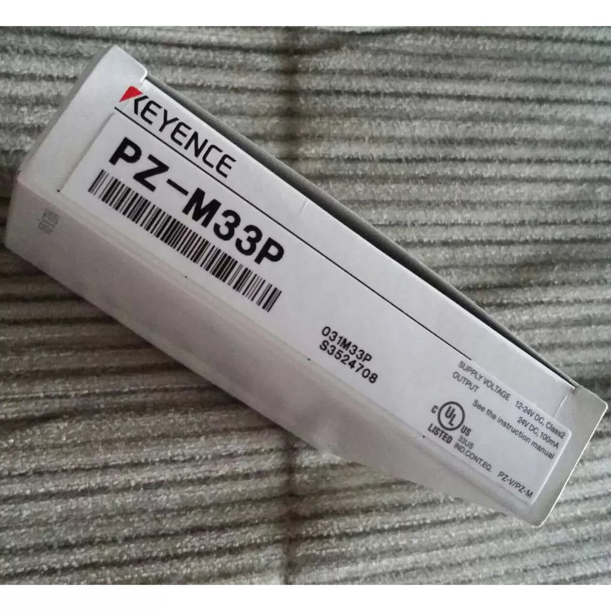 KEYENCE PZ-M33P Photoelectric Sensor Switch PZM33P