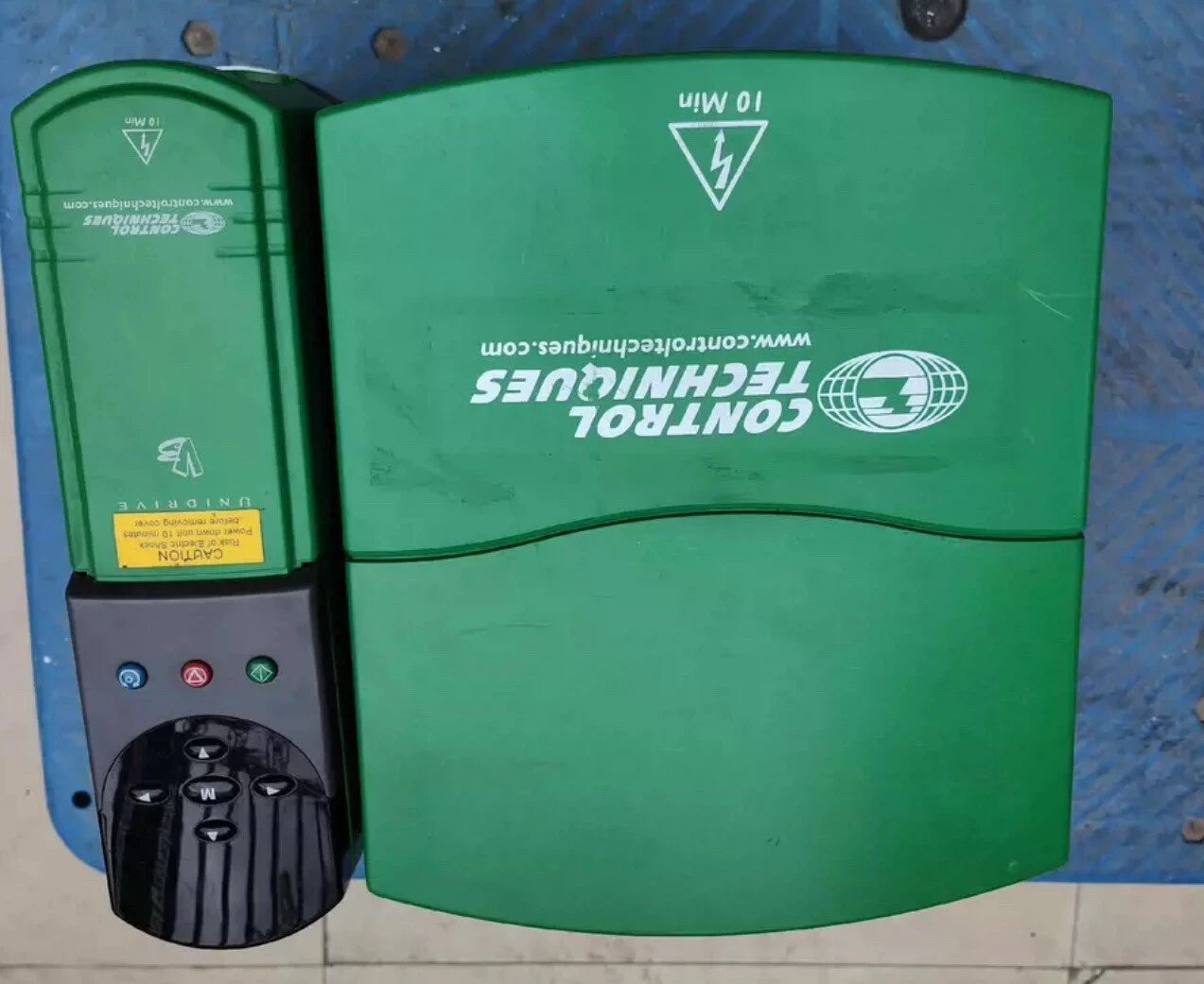 Control Techniques UNI3404: Vector Control Frequency Inverter