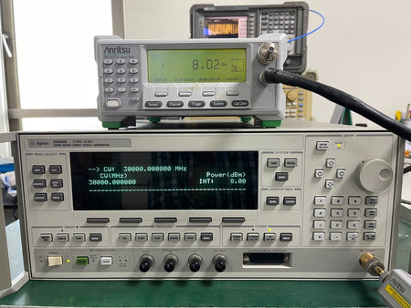 HP Agilent 83640B 10MHz-40GHz Synthesized Sweep Signal Generator001/002/008_0837 - XG eqpt