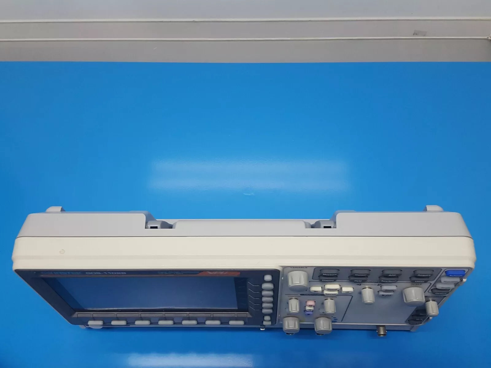 GWInstek GDS-1102B Digital Storage Oscilloscope 100MHz 2CH