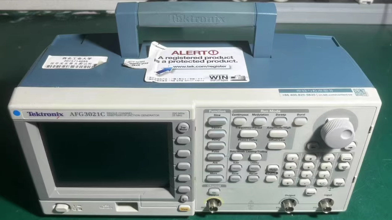 1pcs Tektronix AFG3021C Function Generator 1CH, 25MHz
