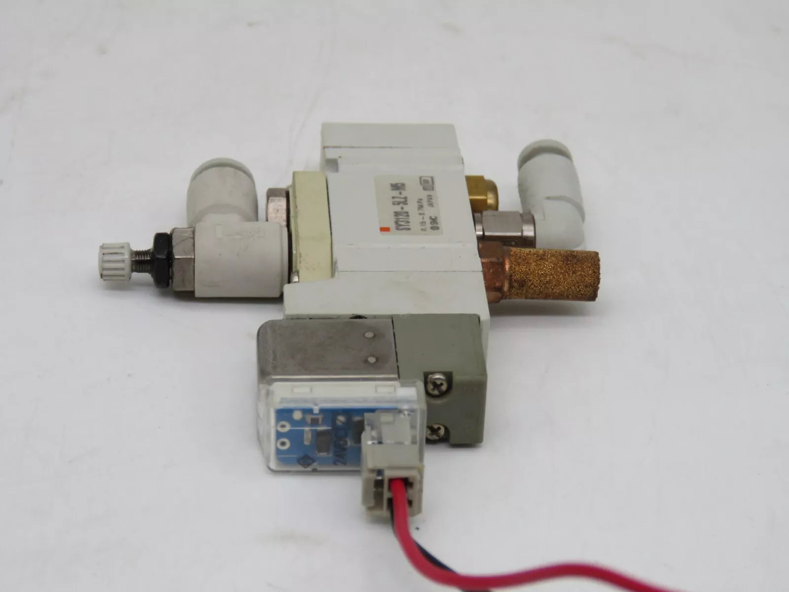 SMC SY3120-5LZ-M5 Solenoid Valve 5 Port Body Ported Single Unit 24VDC