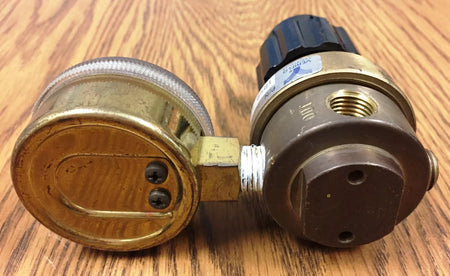 Veriflo IR4B-100 Regulator with USO Gauge, Max Inlet 3000 PSI