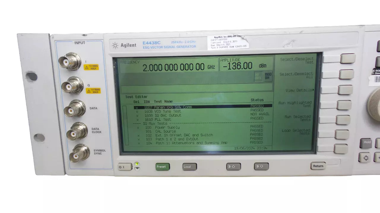Agilent E4438C ESG Vector Signal Generator 250kHz-3.0GHz