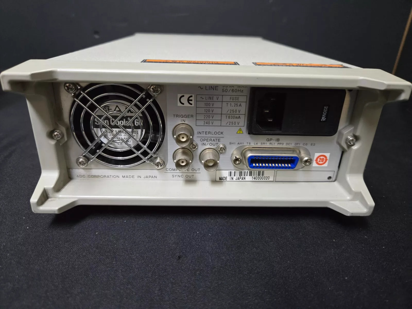 ADCMT 6240A DC Voltage / Current Source / Monitor