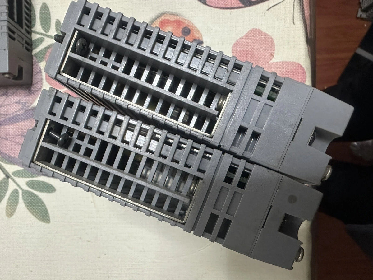 YOKOGAWA AAI143-S00: Voltage Input Analog Module
