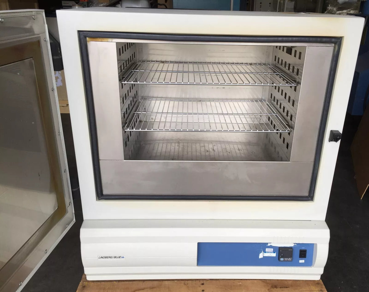 Linberg/Blue M MO1440A-1 Mechanical Convection Oven 40˚C - 300˚C, Ivory Color