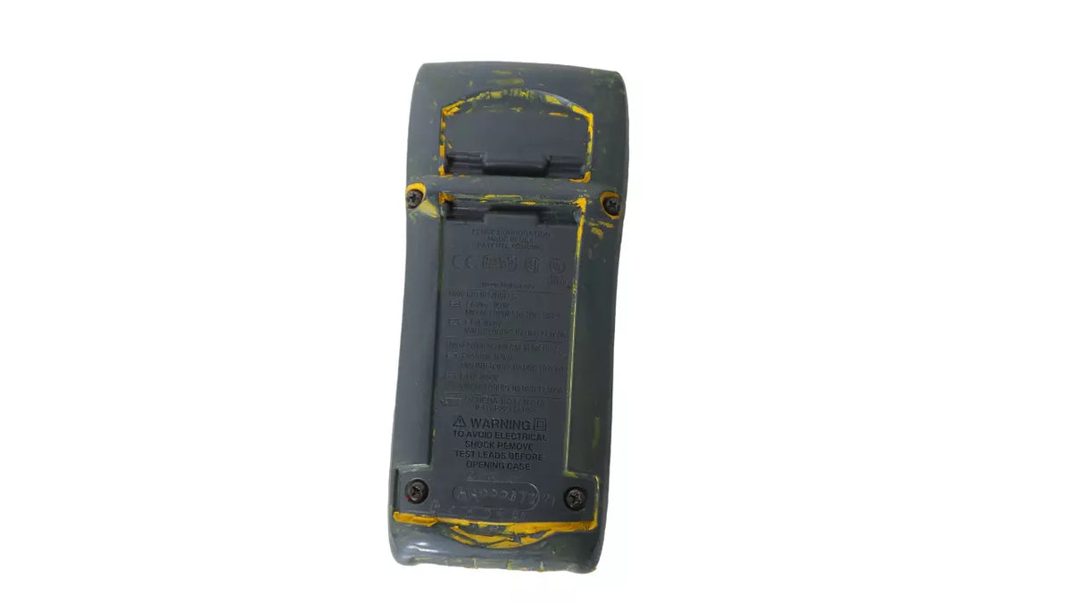 Fluke 77III Digital Multimeter Tester - Reliable Testing Tool