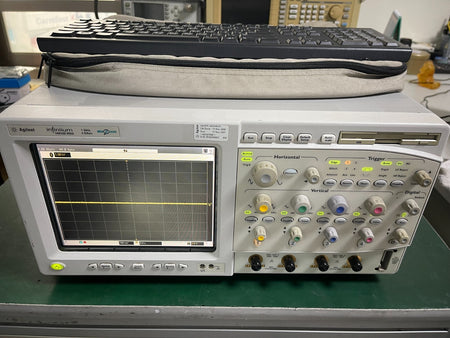 Agilent 54832D Infiniium Oscilloscope 1GHz , 4GSa/s, Opt. 080 _0437