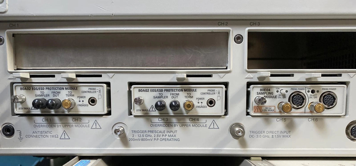 Tektronix DSA8200 Digital Serial Analyzer Sampling Oscilloscope DSA