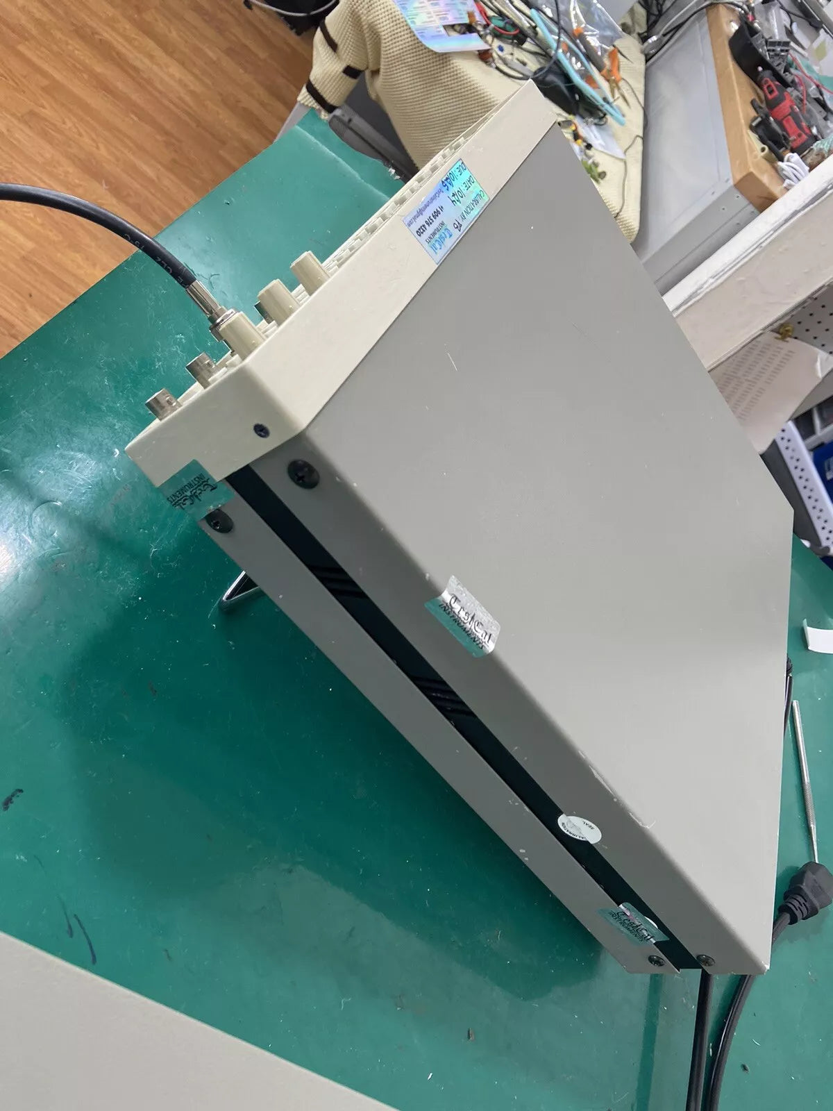 SRS Stanford Research SR620 12 Digit Frequency Counter 1.3 GHz 25 ps with Opt 01
