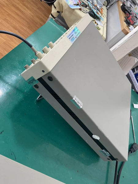 SRS Stanford Research SR620 12 Digit Frequency Counter 1.3 GHz 25 ps with Opt 01