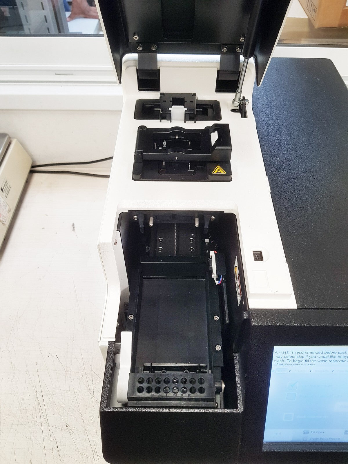 cBot 800 Automated Amplification DNA Sequencer by Illumina