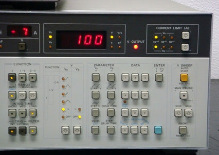 HP 4140B DC Voltage Source