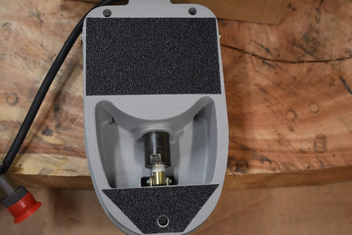 Compact and Versatile AnaInstr Portable Analyzer for Precise Measurements