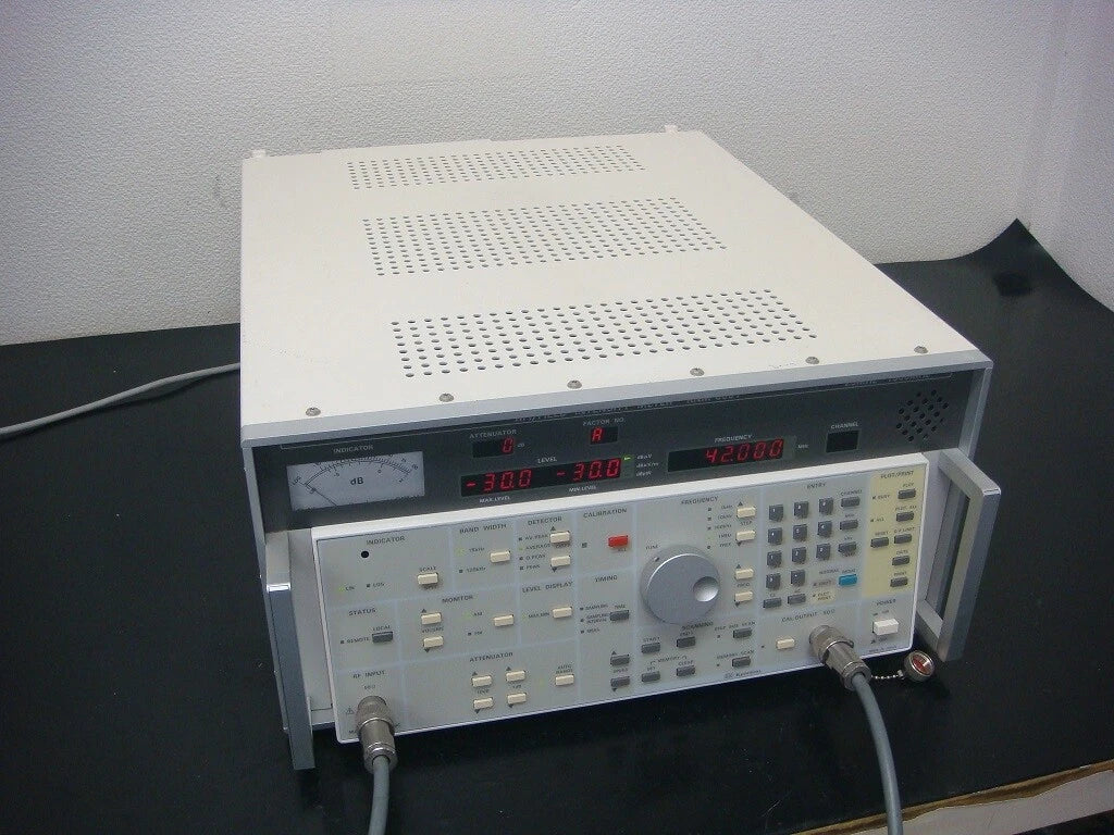 KYORITSU KNM-6001 25-1300MHz Field Intensity Meter