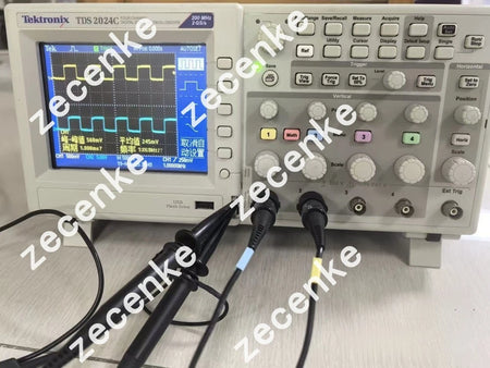 Tektronix TDS 2024C Digital Oscilloscope 4 Channel 200MHz 2Gs/s Used