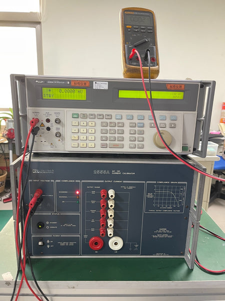 Valhalla Scientific 2555A Calibrator