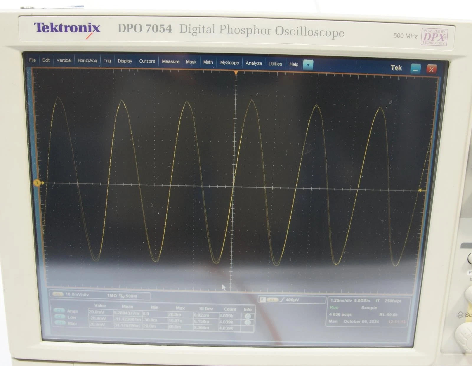 Tektronix TDS7054 4CH 500MHz 5GSa/s DPO Digital Phosphor Oscilloscope
