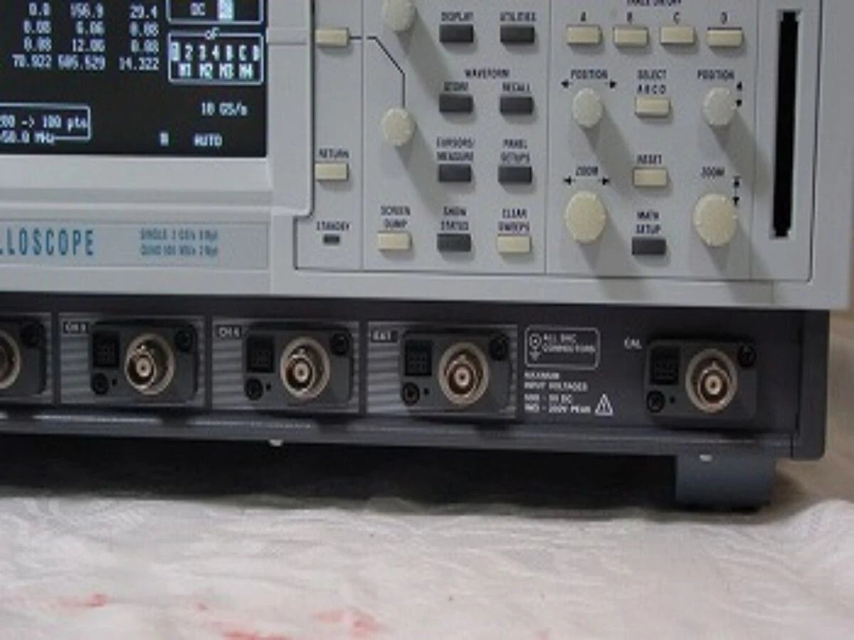 LeCroy LC334AL 500MHz 4ch 8MW Digital Oscilloscope
